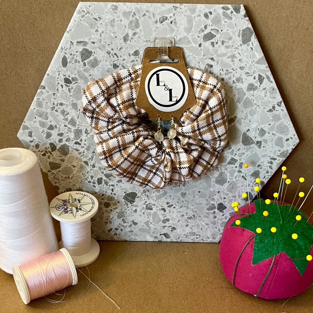 Chic Plaid Beige Gray and White Scrunchie with matching Earrings Handmade Set